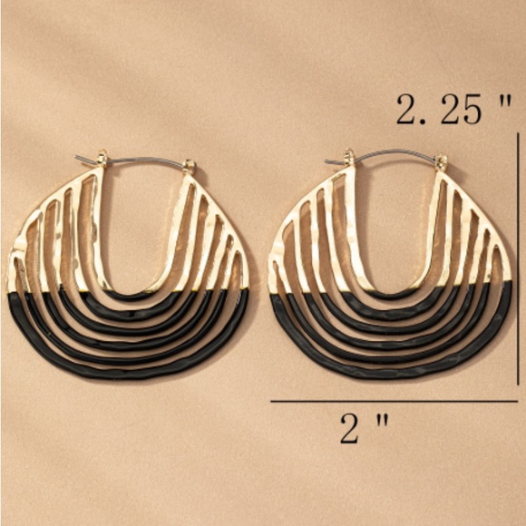 Gold and pink 6 layered hoop earrings - Picture 4 of 5